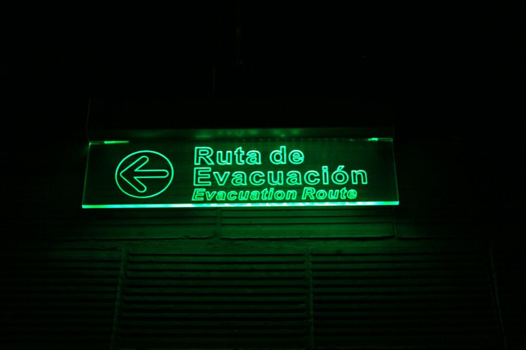 Spanish evacuation sign.